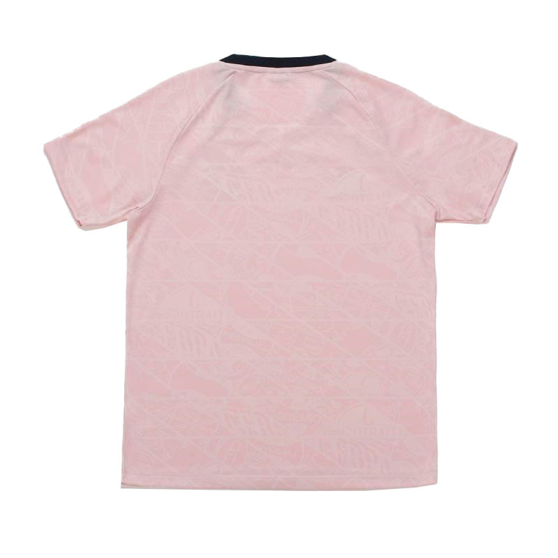 Vista traseira da camisa masculina Grêmio Outubro Rosa 2025 cor rosa claro